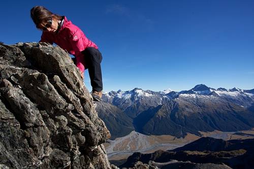 asopis Everest - Zeland