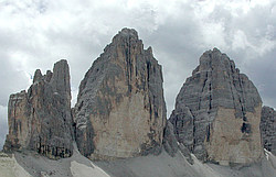 Ilustran foto - Tre Cime, autor: Walwegs (Public Domain)