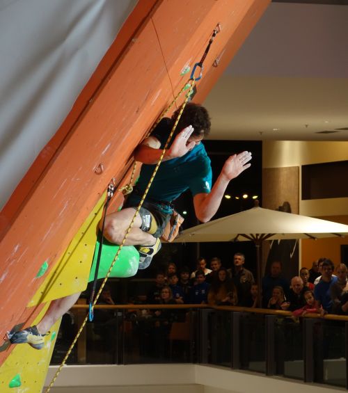 Adam Ondra nohand