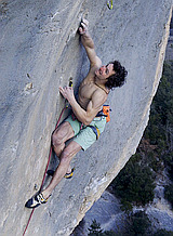 Adam Ondra: 1. 9a+ flash na svt